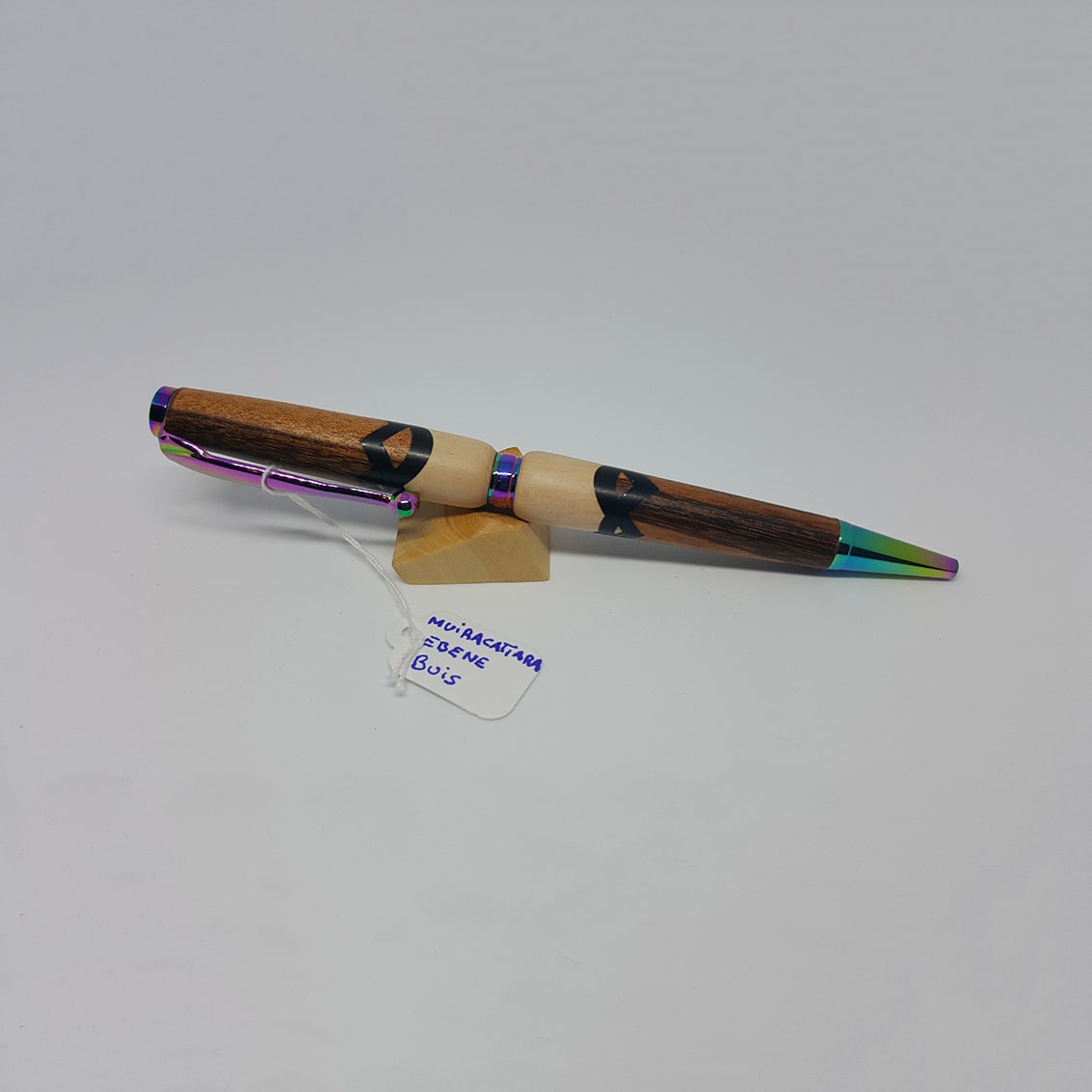 muiracatiara-ebene-buis-64c6b4a80b30e339750445.jpg