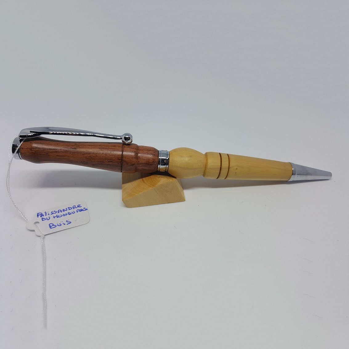palissandre-buis-2-64c6b4f4b6a82856610824.jpg